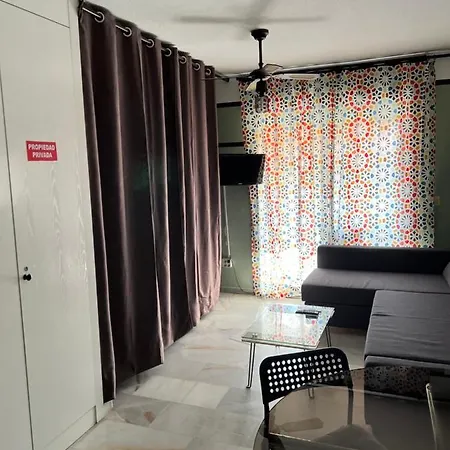 Lovely For 2 To 4 People---apartamento De Dos A Cuatro Personas * Benalmádena